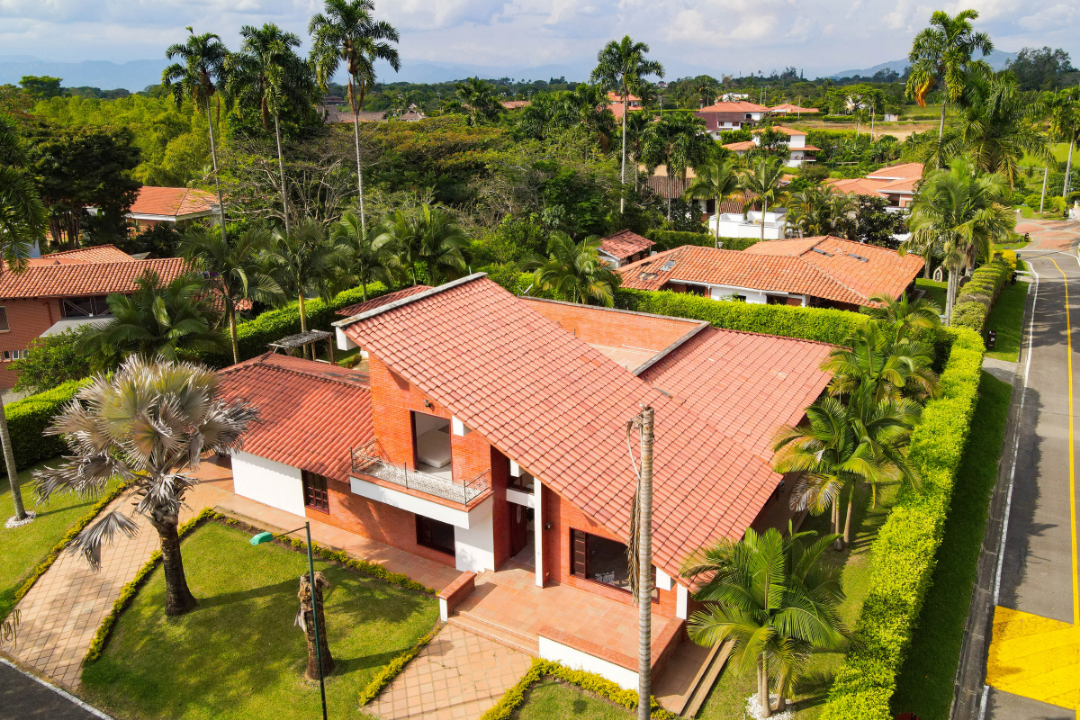Video cinematográfico y drone inmobiliario